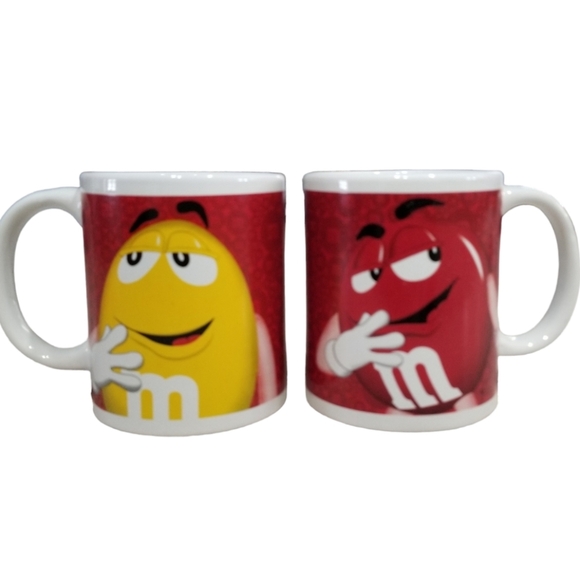 2015 Red/Yellow M&Ms 12oz Coffee Mug Cup By Megatoys [Set of 2] Coffee Tea Cup‎ - Picture 1 of 9